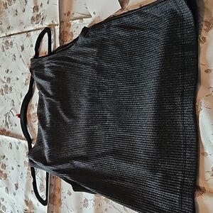 Dancing sleeveless cropped ribbed tee